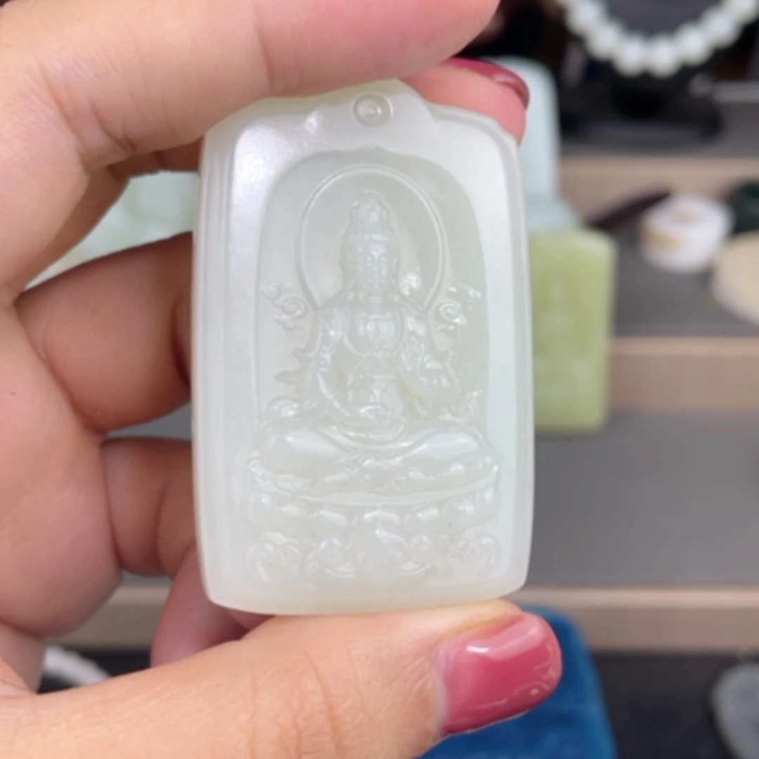 【闪购商品】颈饰未镶嵌和田玉