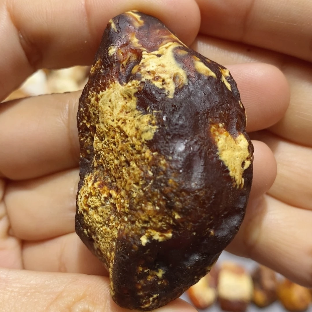 定制琥珀蜜蜡原石