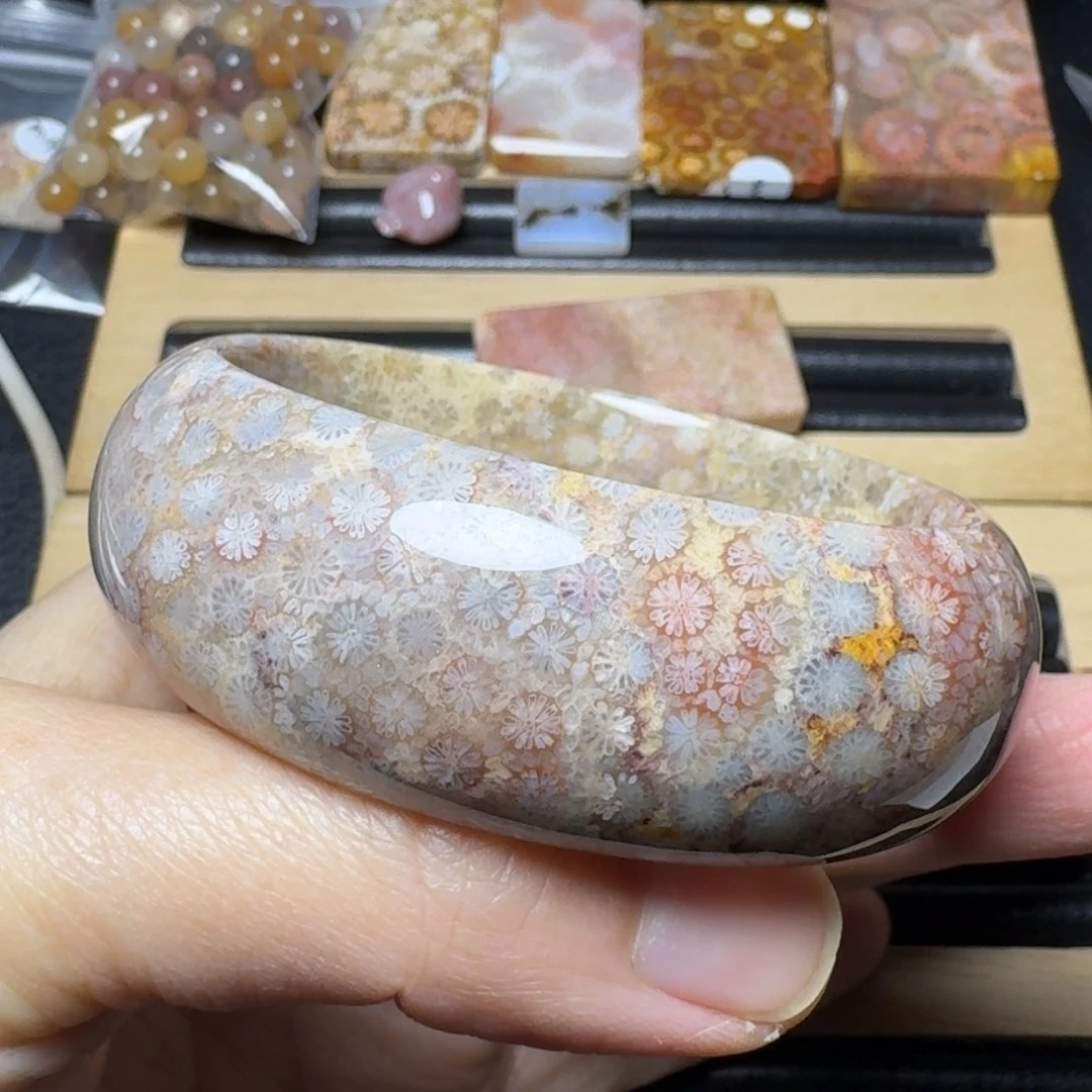 硅化玉55小彩花，190未镶嵌C*C