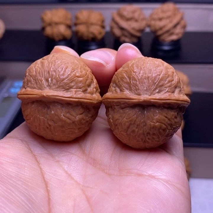 把件文玩核桃红蛇36
