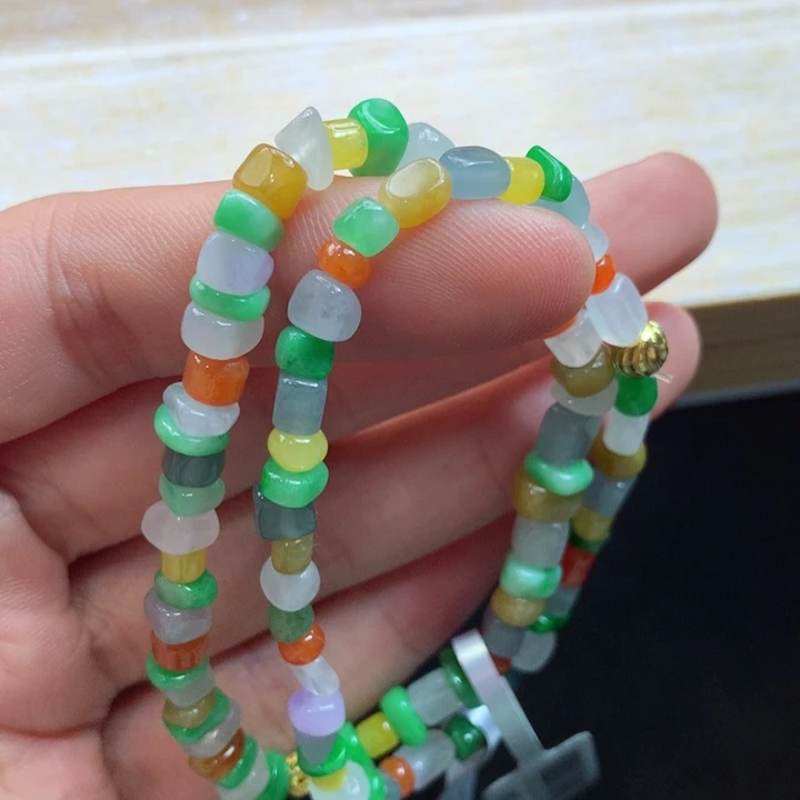 凡***凡翡翠未镶嵌手链手串