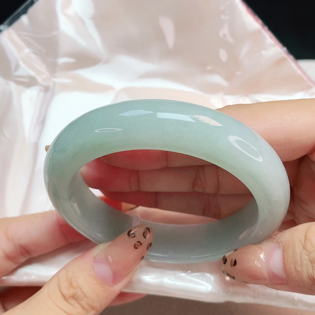 翡翠未镶嵌手镯519