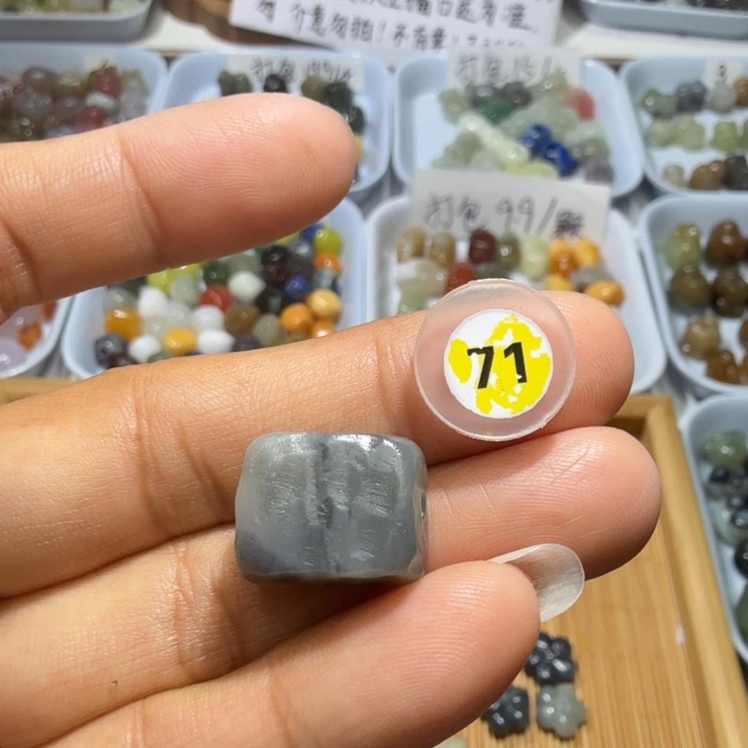 和田玉未镶嵌珠宝奇石