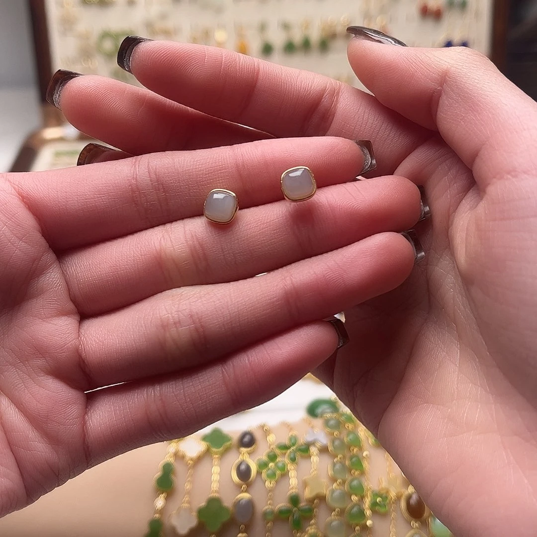 和田玉银S925镀金镶嵌耳饰