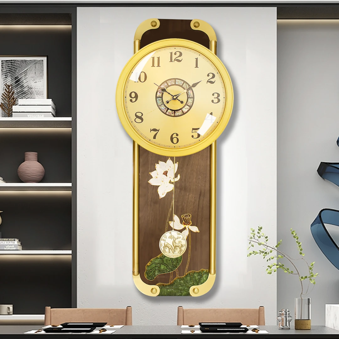 新款胡桃木轻奢黄铜挂钟新中式客厅卧室大气创意挂墙时钟静音挂表