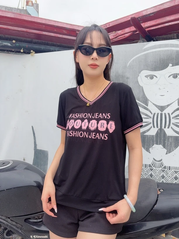 洋气夏天休闲风常规款V领短袖字母T恤球衣速干时尚圆领显瘦健身