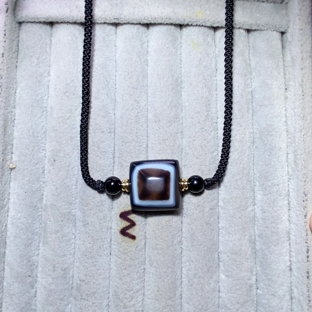 未镶嵌颈饰玛瑙/玉髓