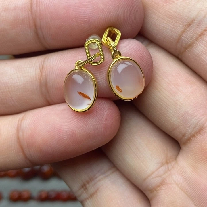 南红玛瑙配饰未镶嵌