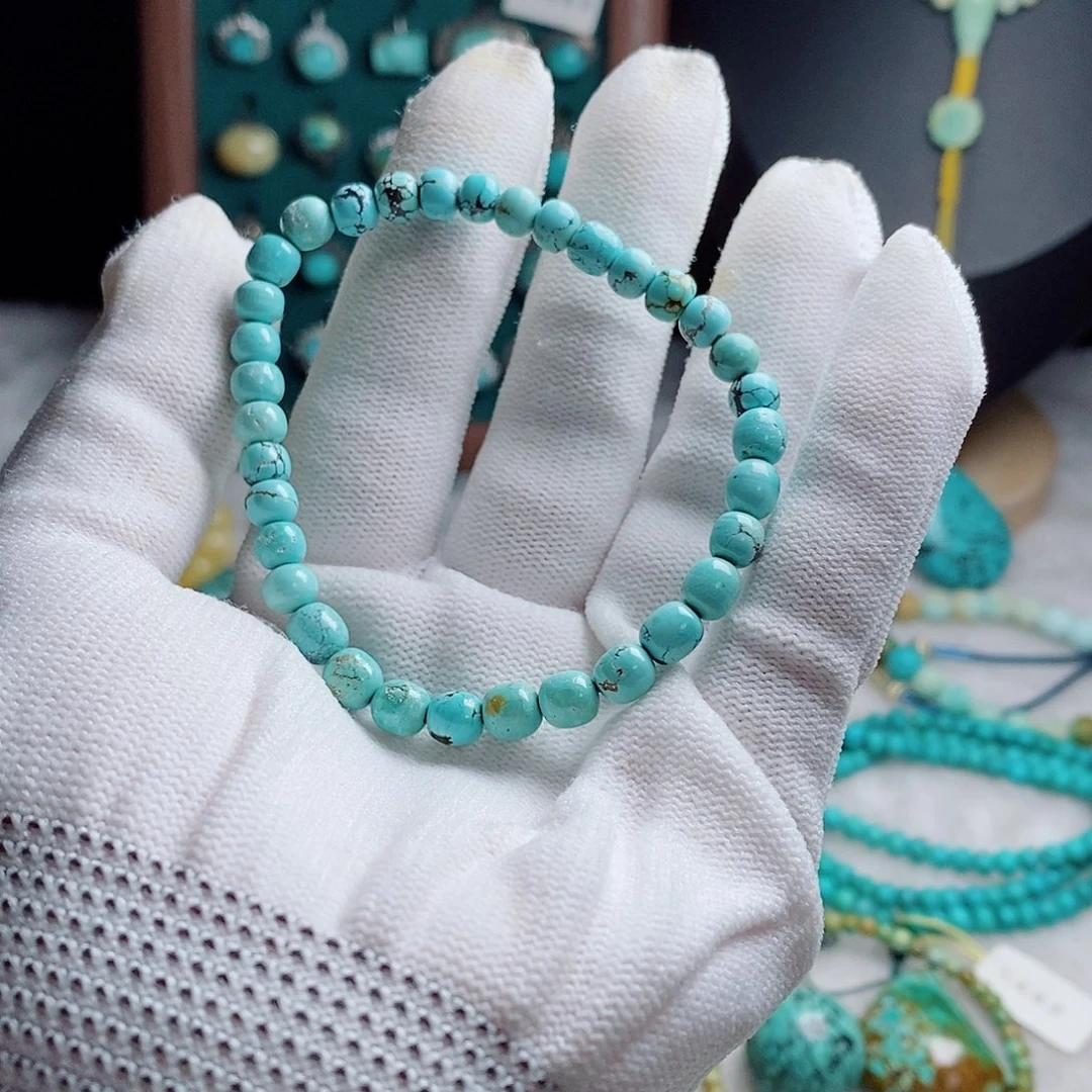 未镶嵌绿松石颈饰