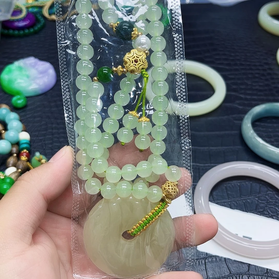 手饰翡翠未镶嵌默认微瑕