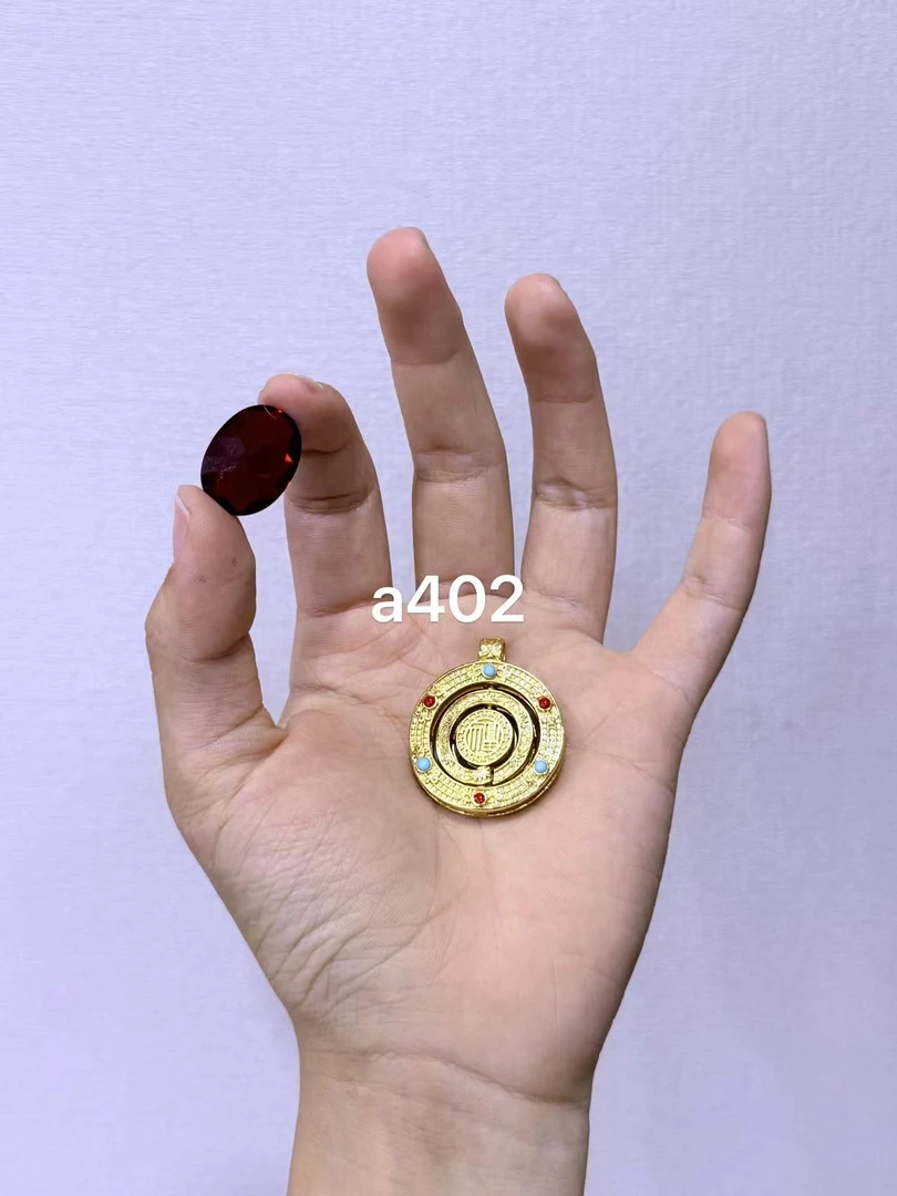 A402 精致  罗盘吊坠