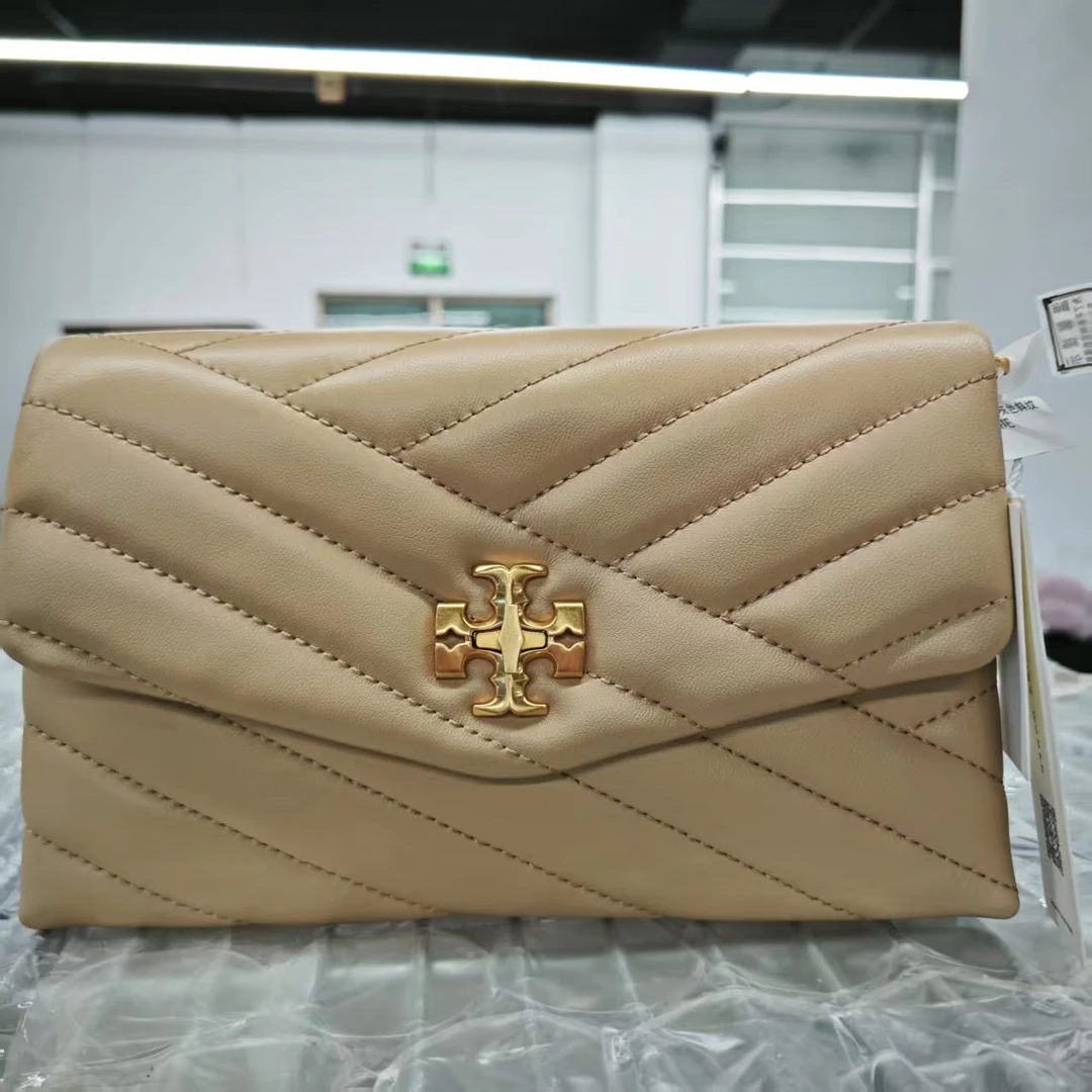 未使用 TORY BURCH/汤丽柏琦 全新奶茶色单肩包EA10050