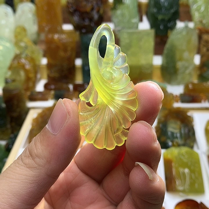 蛇纹石玉未镶嵌珠宝半成品