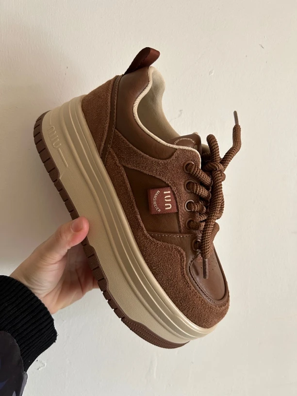 6739爱拍女士小板鞋