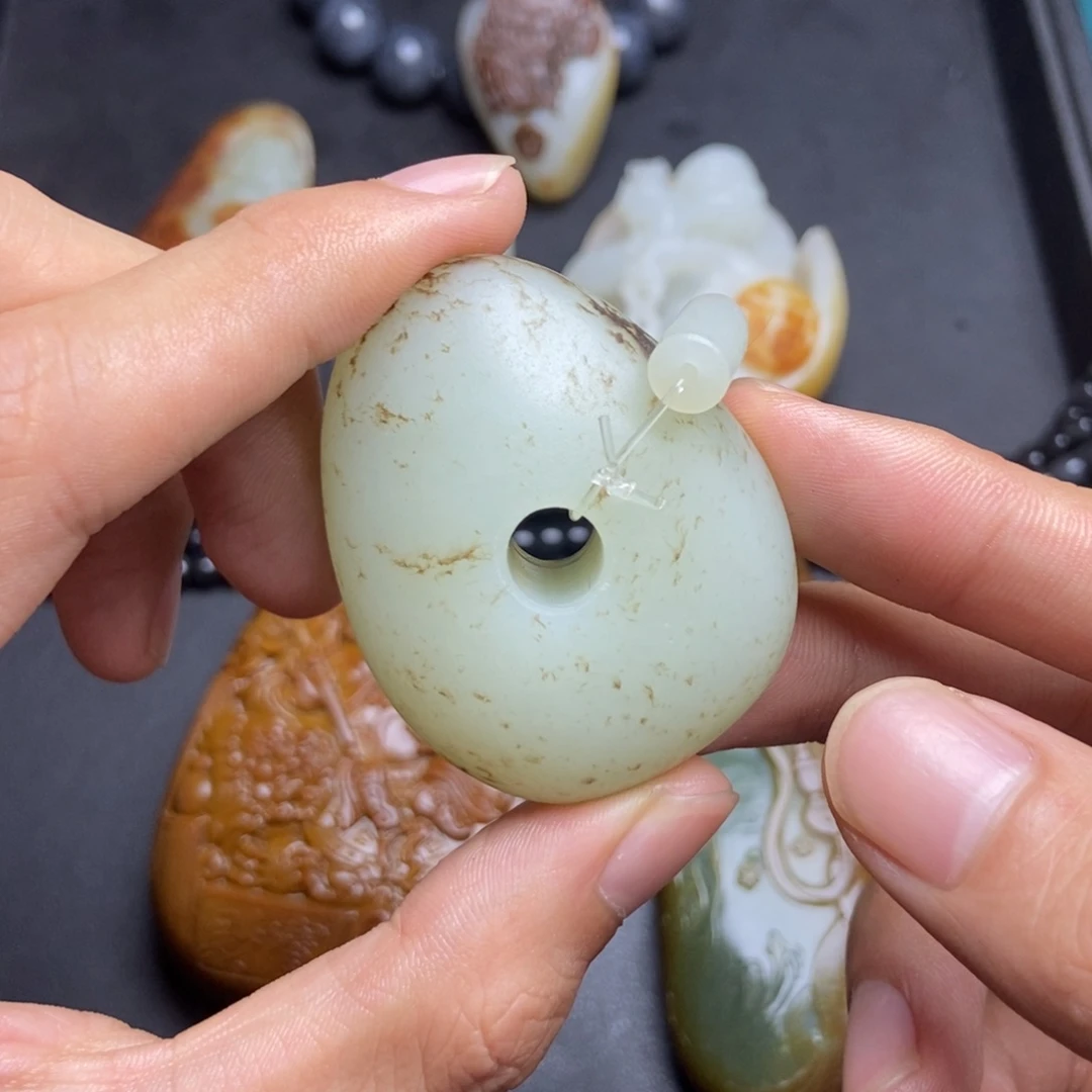 颈饰未镶嵌和田玉