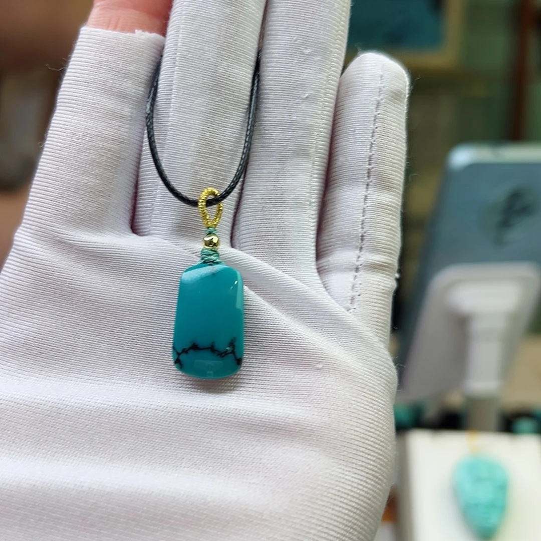 未镶嵌绿松石珠宝奇石