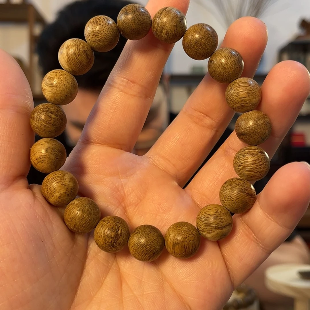 沉香手串达拉干9.34g,11mm
