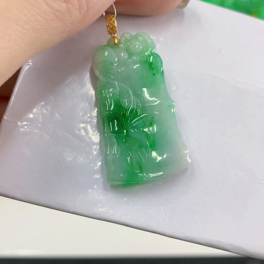 吊坠(不含链)18K金镶嵌翡翠