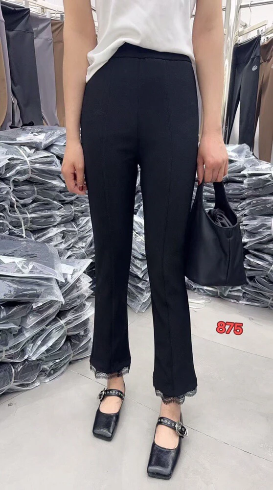 875意凡时尚百搭蕾丝边小黑裤显瘦微喇休闲裤女装
