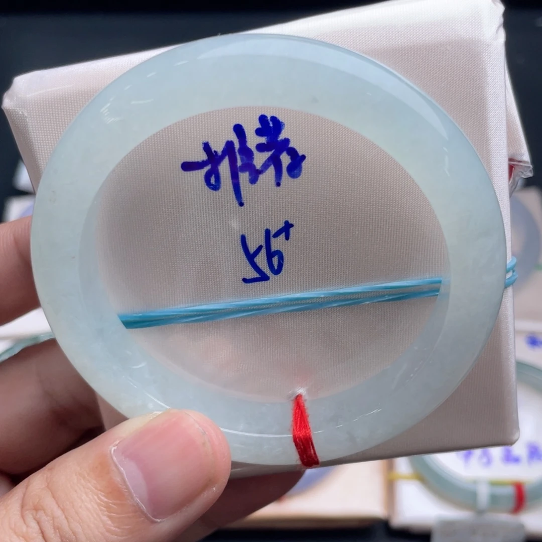 翡翠未镶嵌手镯翡翠手镯05