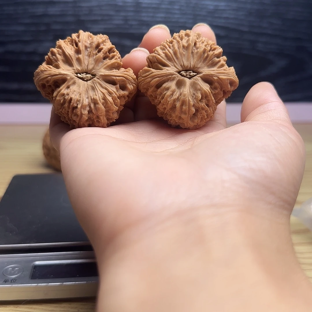 S***e桃核吊坠核桃核桃