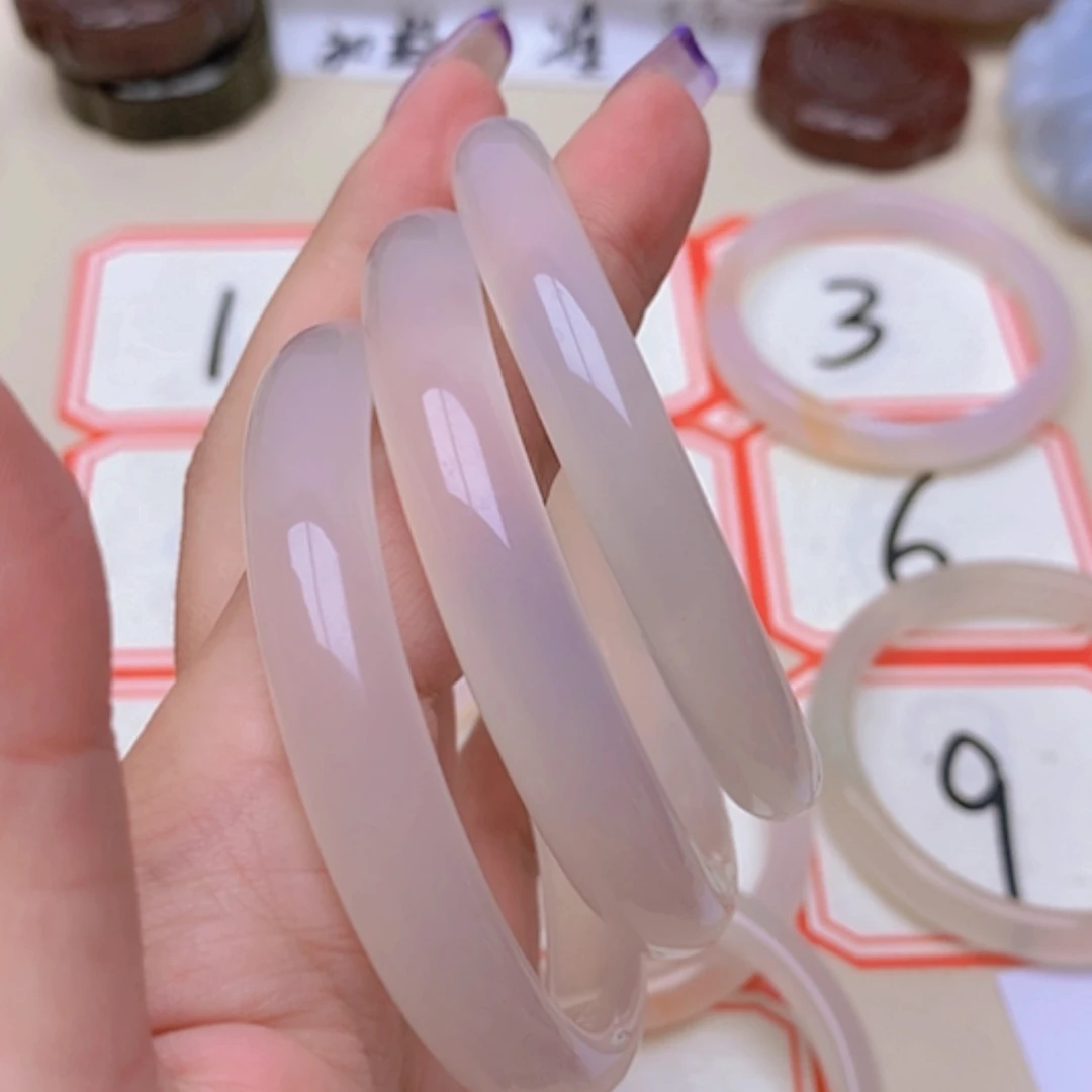 【闪购商品】玛瑙/玉髓未镶嵌珠宝半成品中*