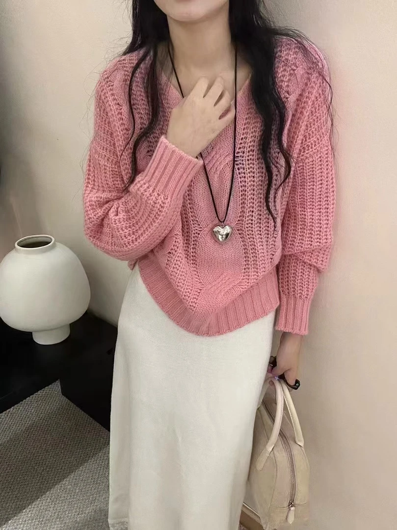 小朵家 巨好看！温柔！西柚粉绞花V领毛衣6073