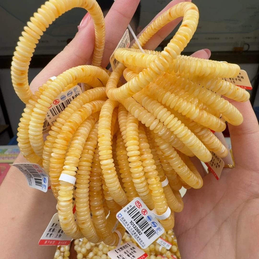 琥珀未镶嵌裸石多样性发其一