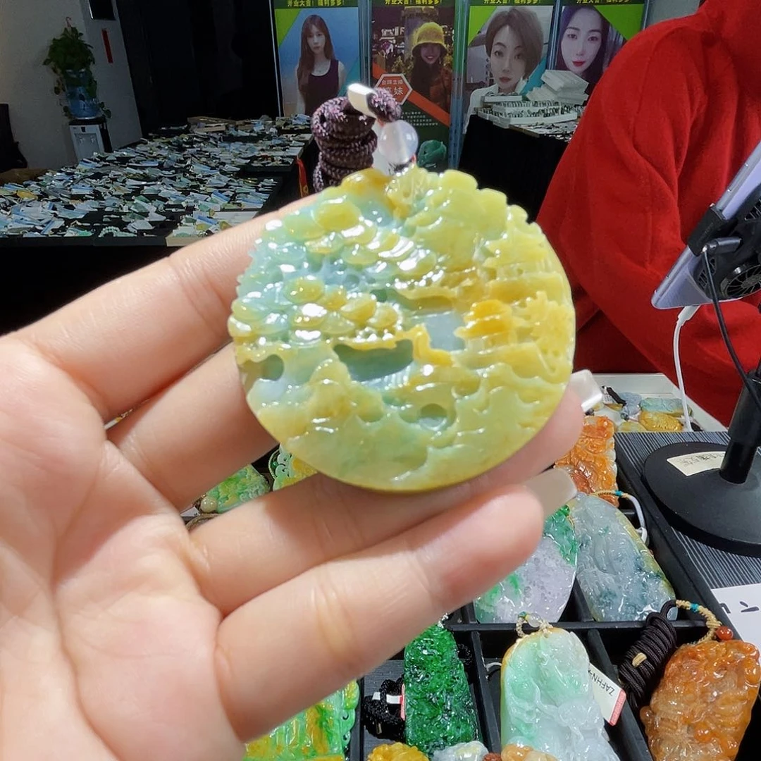 颈饰未镶嵌翡翠一