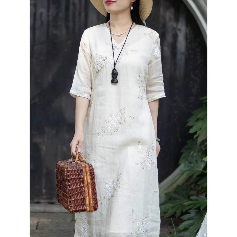 新中式国风刺绣连衣裙女士夏季时尚新款妈妈高端宽松遮肉改良旗袍