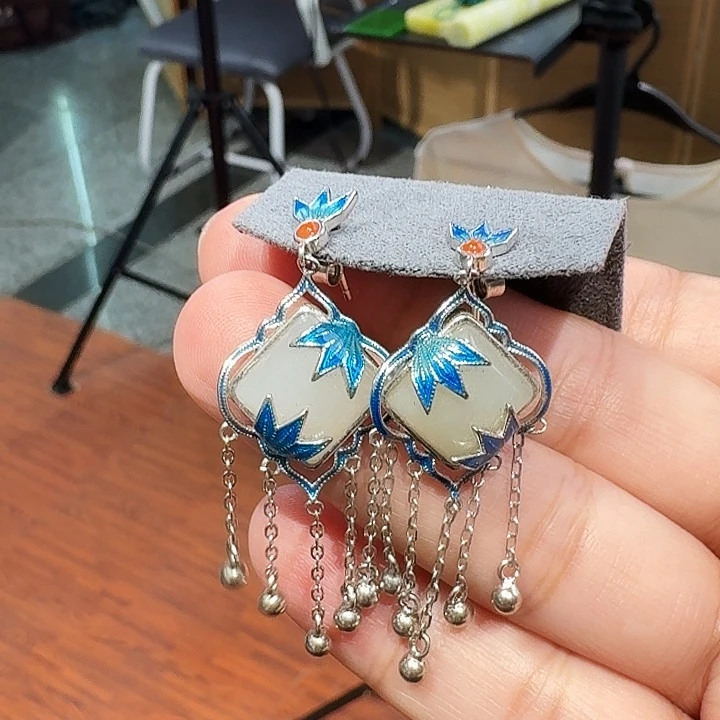 未镶嵌和田玉耳饰