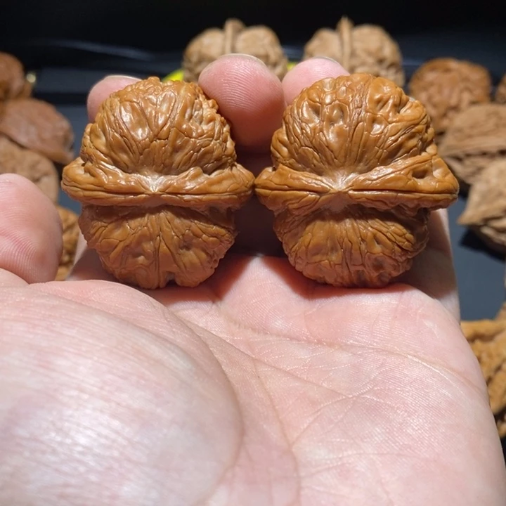 文玩核桃吊坠元宝42