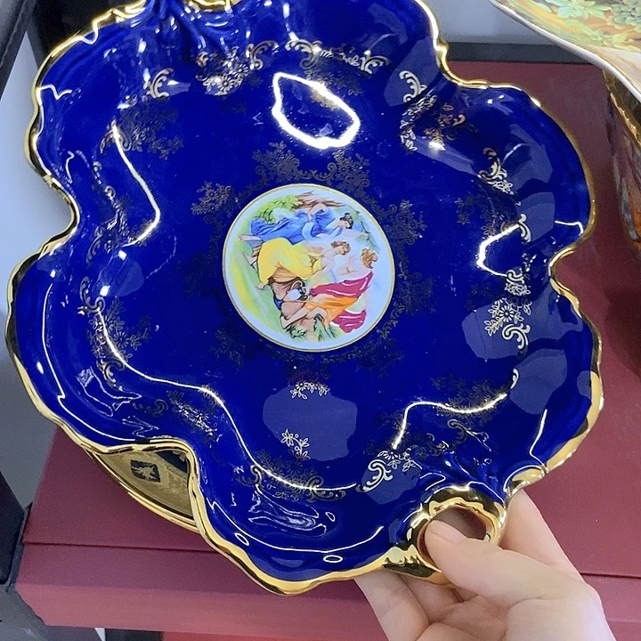 瓷片………………………………………………