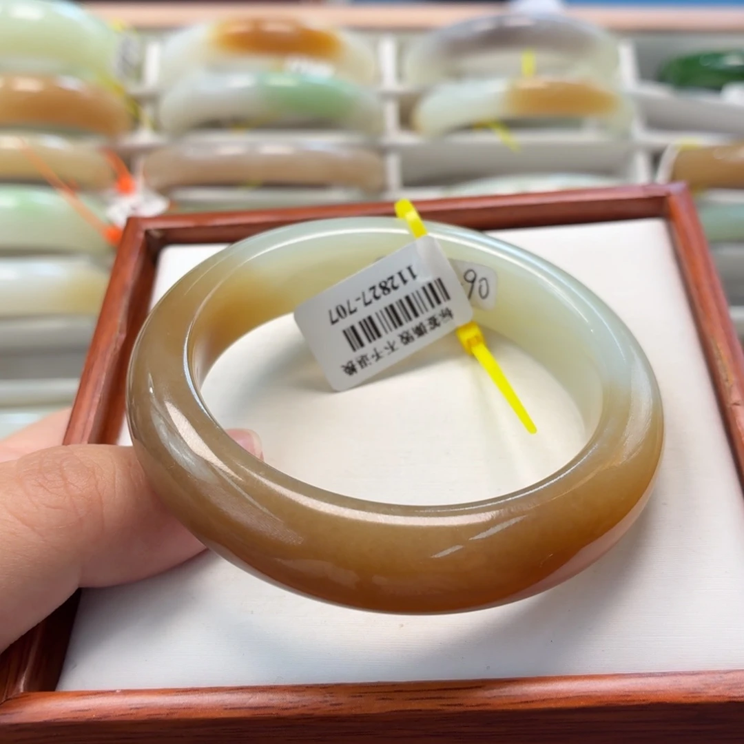 和田玉手镯未镶嵌28 53.6