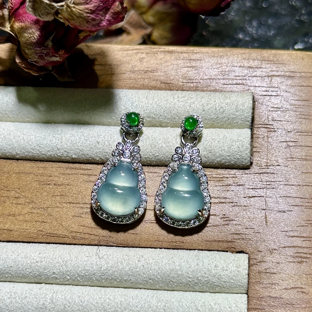 S925银冰蓝葫芦耳钉天然翡翠