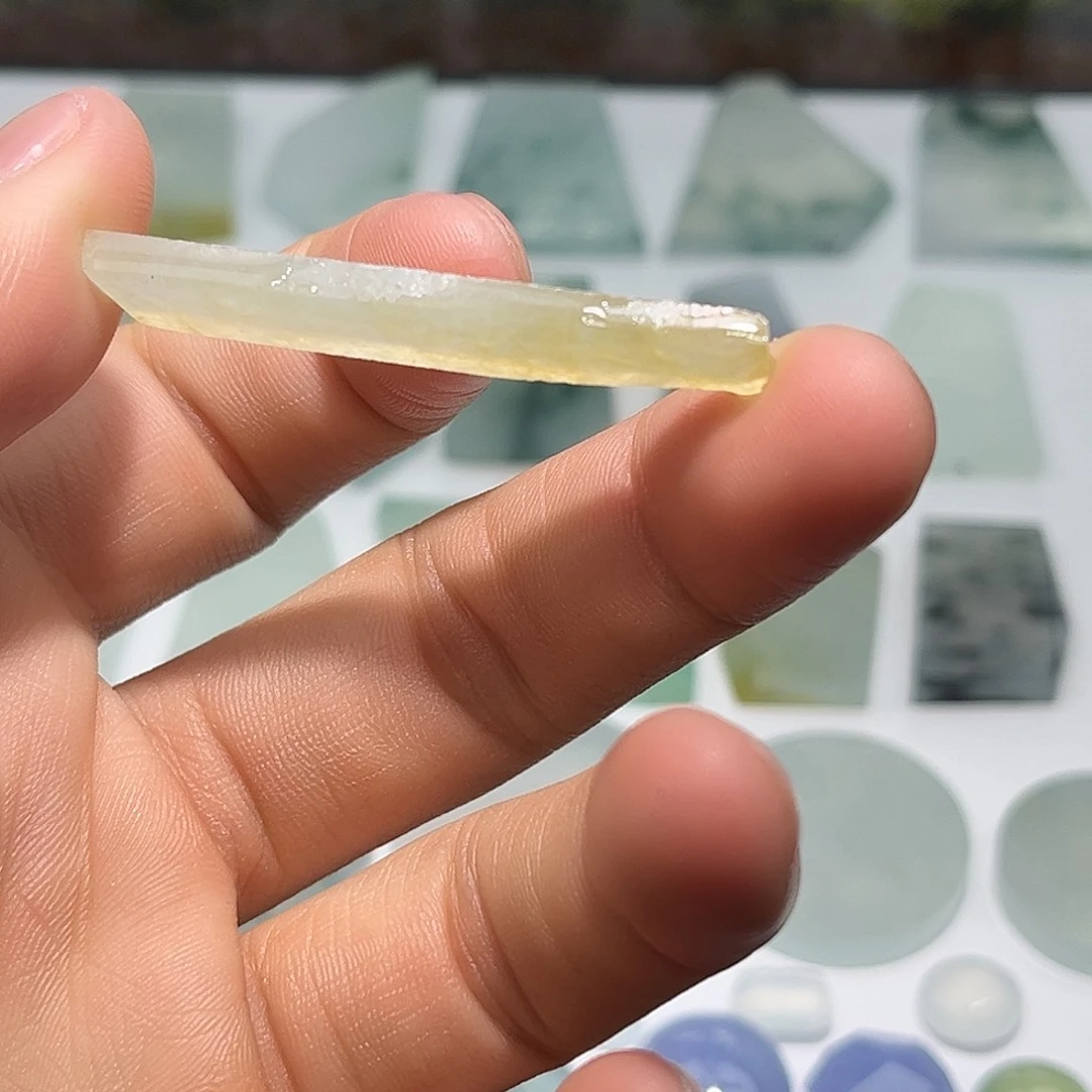 翡翠未镶嵌颈饰4678