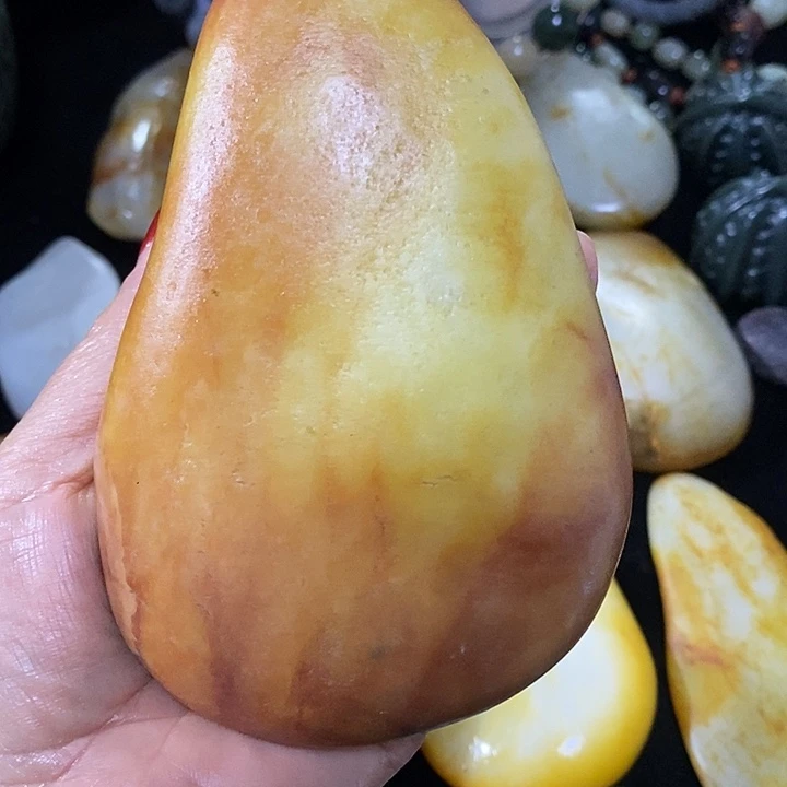 百***右未镶嵌和田玉（糖玉）挂件