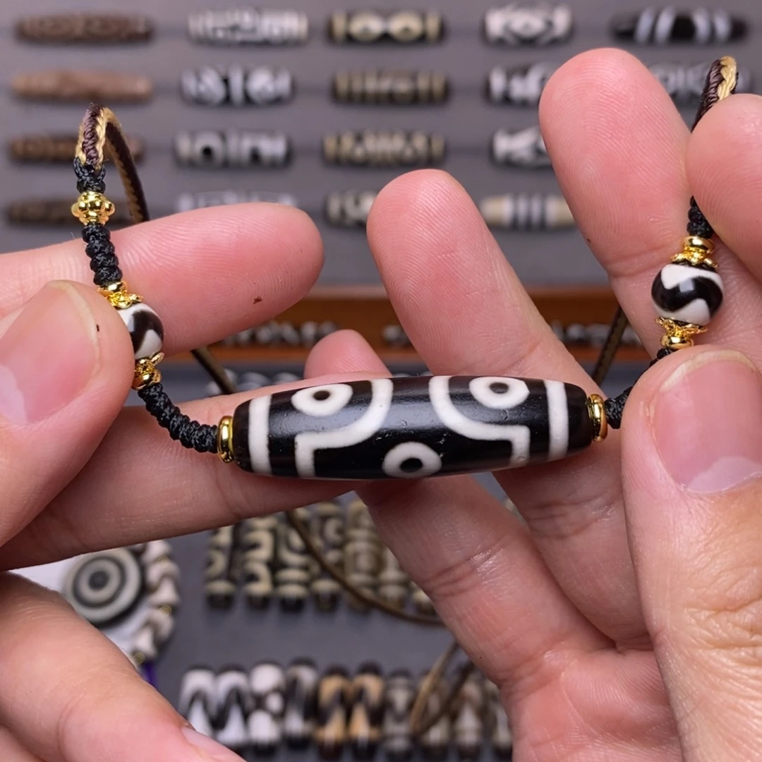 玛瑙/玉髓颈饰未镶嵌一**阳