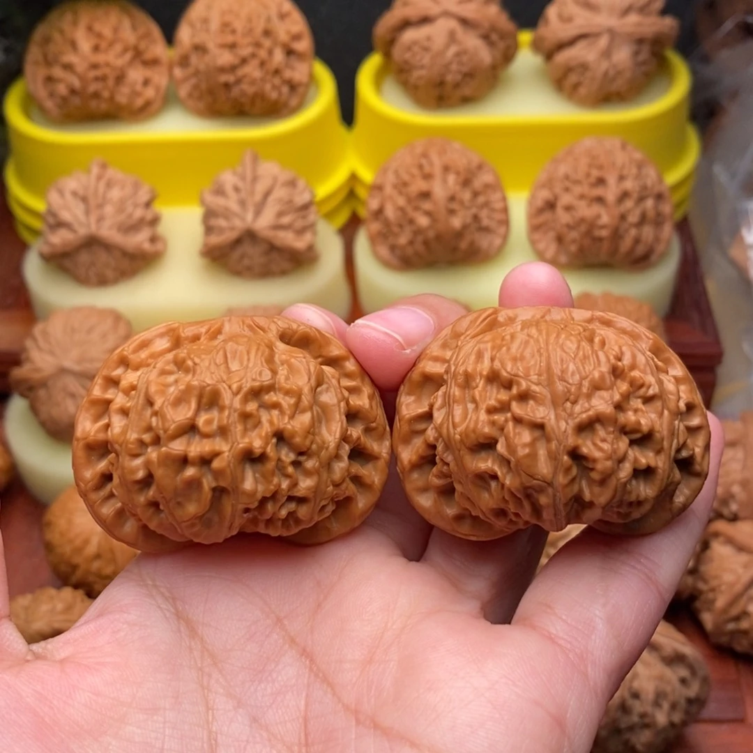 吊坠文玩核桃44“毕业”大宫灯