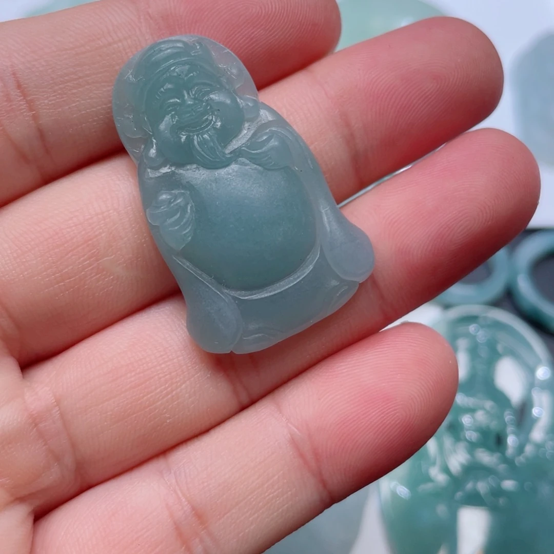 定制翡翠未镶嵌空*?