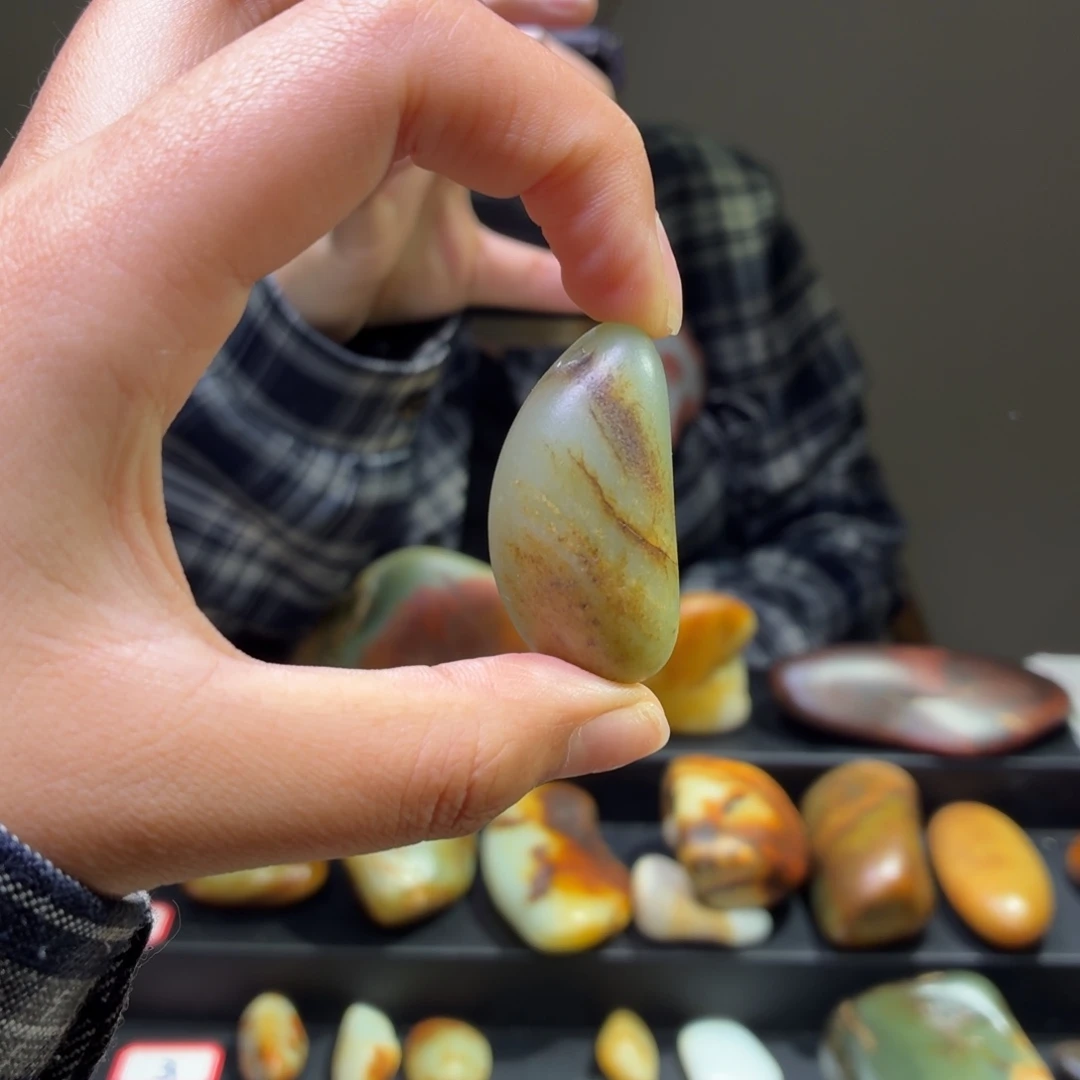 和田玉未镶嵌挂件30.4