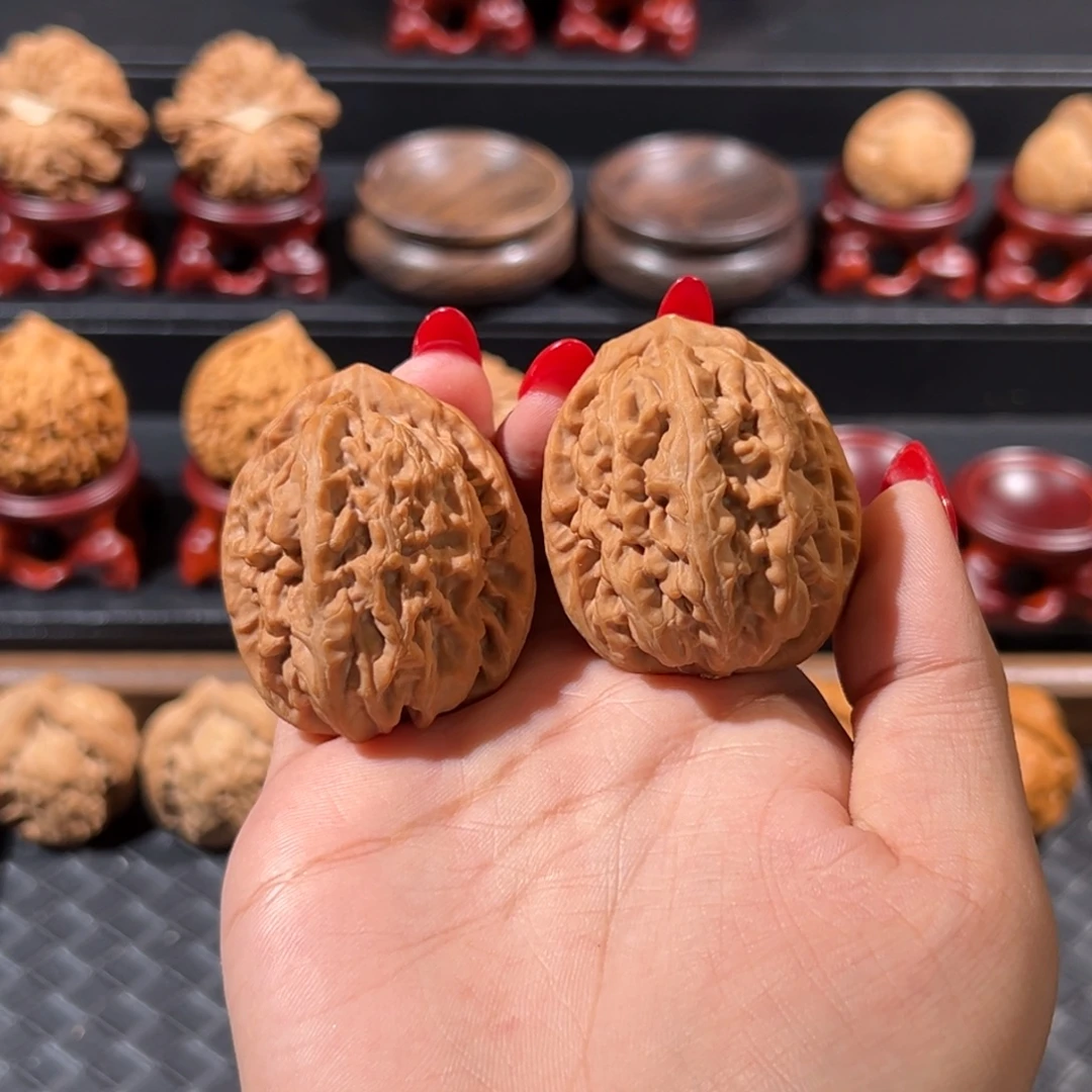 把件文玩核桃红锦鲤