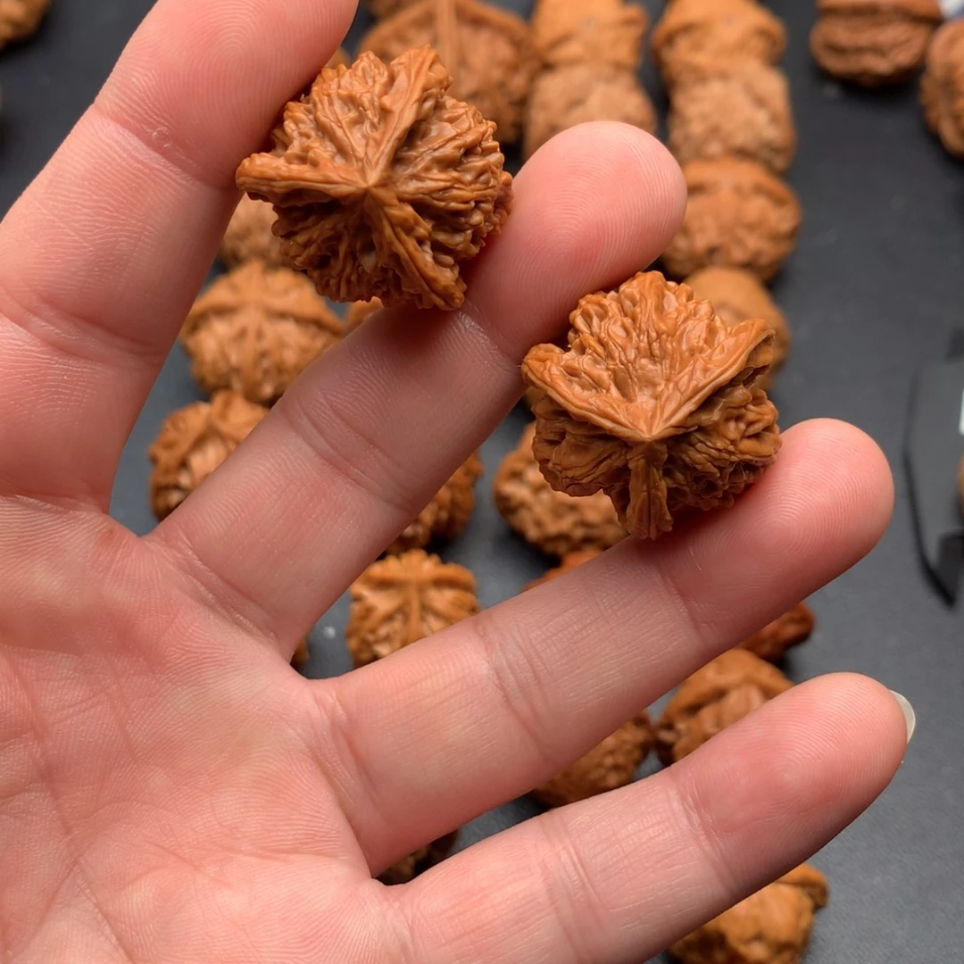 吊坠文玩核桃2.8三棱