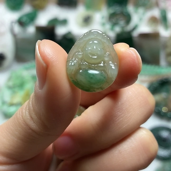 独山玉未镶嵌吊坠