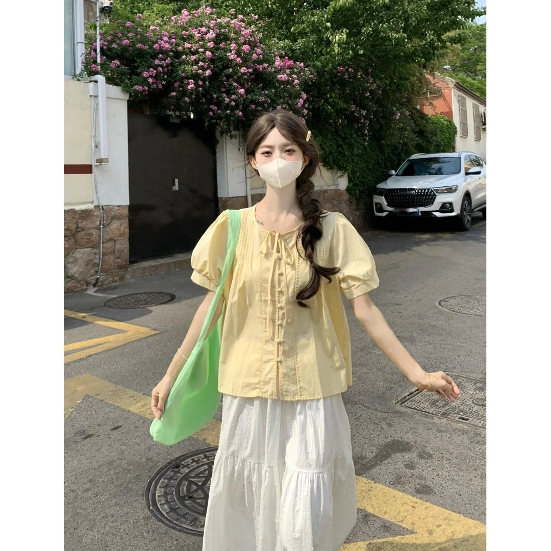 甜美风纯色百搭圆领短袖衬衫女夏季新款温柔宽松显瘦系带娃娃上衣