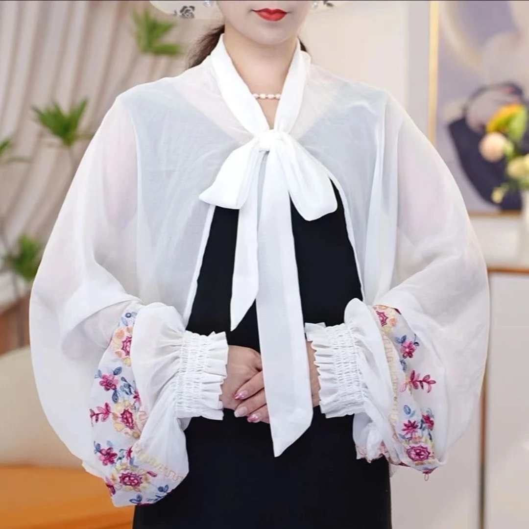 新款绣花披肩刺绣防晒衣披肩宽袖冰丝雪纺春夏时尚百搭民族风披纱