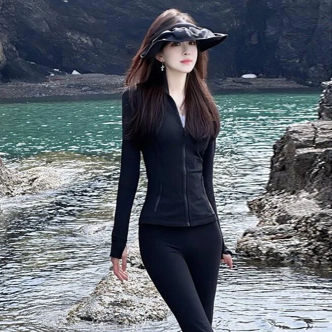 瑜伽服外套女秋冬新款修身显瘦紧身运动速干吸湿排汗长袖健身夹克
