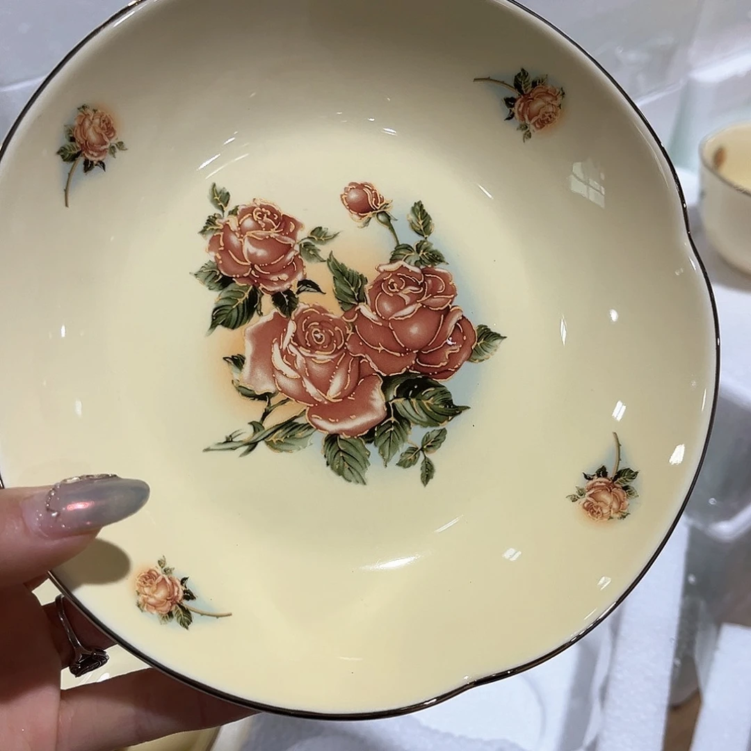 陶瓷……………………………………