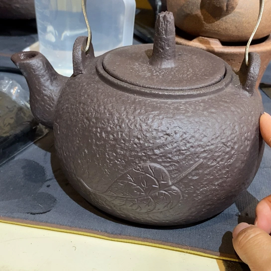 瓷片我在想什么我想知道怎么回事