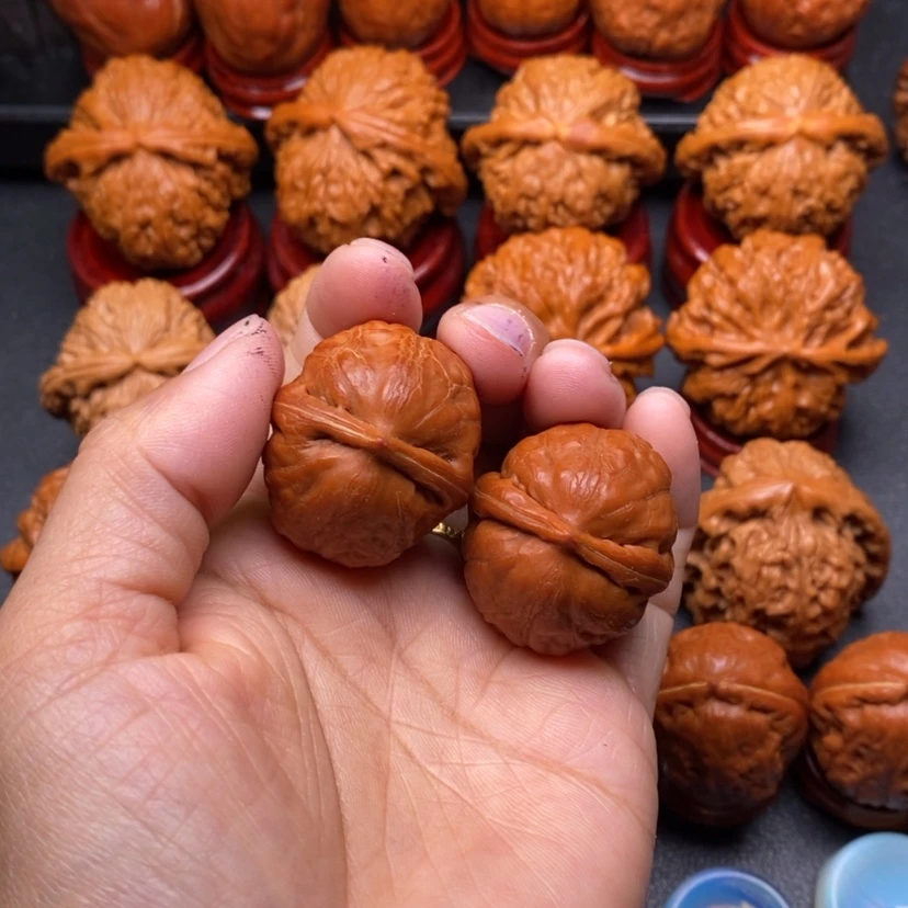 【闪购商品】文玩核桃把件水滴